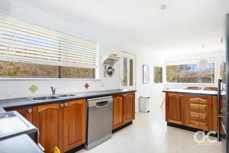 Property photo of 1 Murraba Close Orange NSW 2800