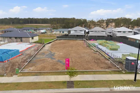 22 Redgate Rd, Chisholm, NSW 2322