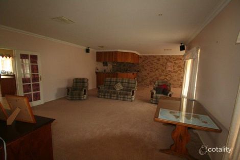 Property photo of 9 Cunningham Drive Emerald QLD 4720