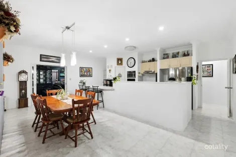 Property photo of 6 Gilbank Crescent Kinross WA 6028