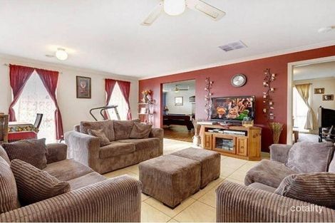 Property photo of 19 Lyons Avenue Burnside Heights VIC 3023