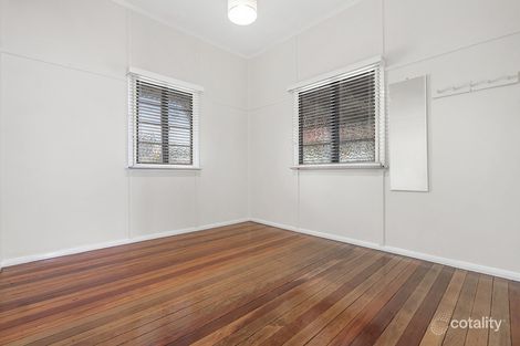 Property photo of 5 Vivian Street Tennyson QLD 4105