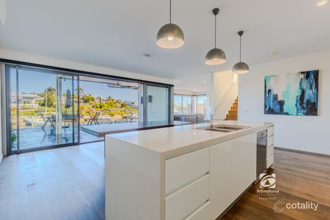 Property photo of 11 The Point Paynesville VIC 3880