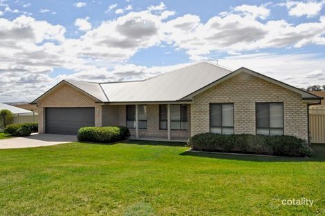 37 Tom Cl, Kelso, NSW 2795