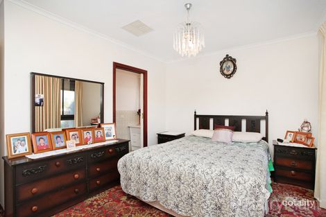Property photo of 10 Cousen Place Gladstone Park VIC 3043