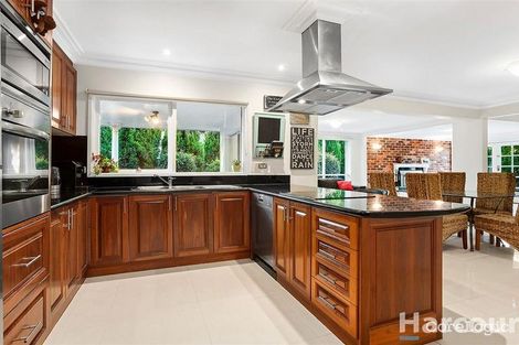 Property photo of 94 Buckmaster Drive Mill Park VIC 3082