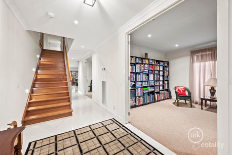 Property photo of 35 Nash Grove Doreen VIC 3754