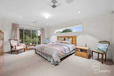 Property photo of 35 Nash Grove Doreen VIC 3754