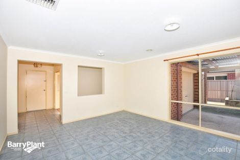 Property photo of 19 Bowral Loop Craigieburn VIC 3064