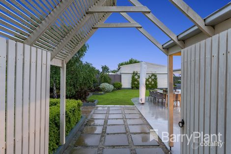 Property photo of 16-17 Chandon Court Waurn Ponds VIC 3216