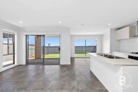 Property photo of 132 Shortridge Drive Lucas VIC 3350