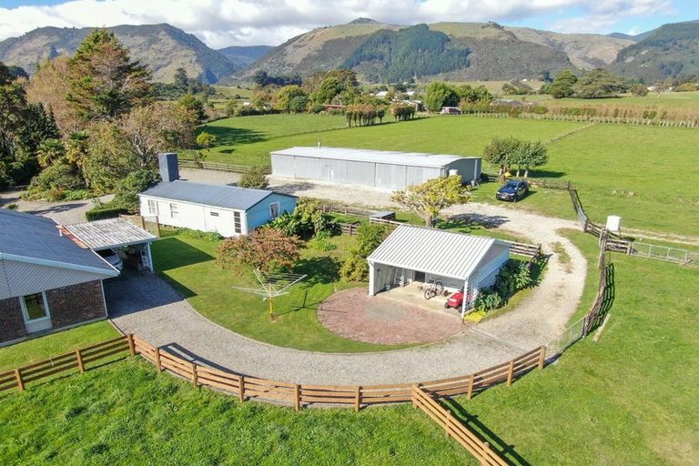 Photo of property in 70 Central Takaka Road, Takaka, 7183