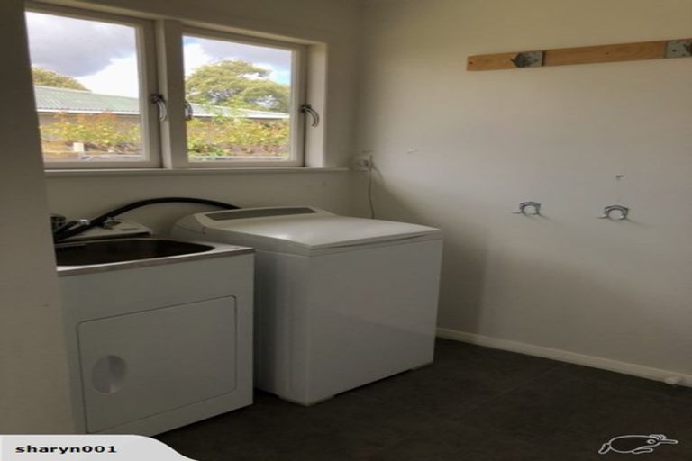 Photo of property in 43b Abraham Crescent, Milson, Palmerston North, 4414