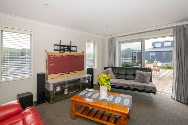 Photo of property in 112 Milton Terrace, Picton, 7220