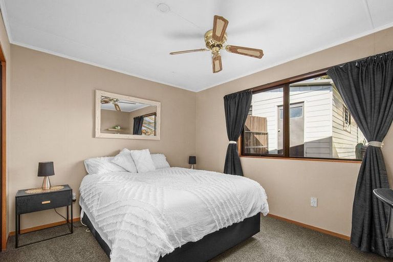 Photo of property in 6a Lanes Road, Bridge Hill, Alexandra, 9320