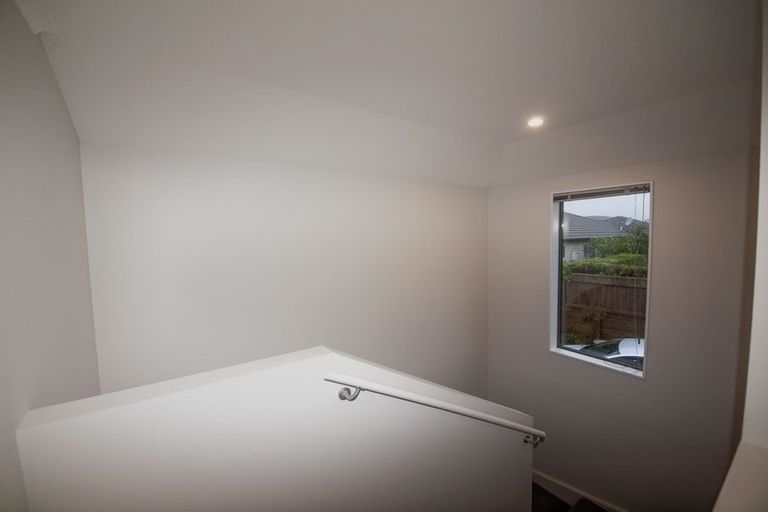 Photo of property in 227 Mark Avenue, Grenada Village, Wellington, 6037