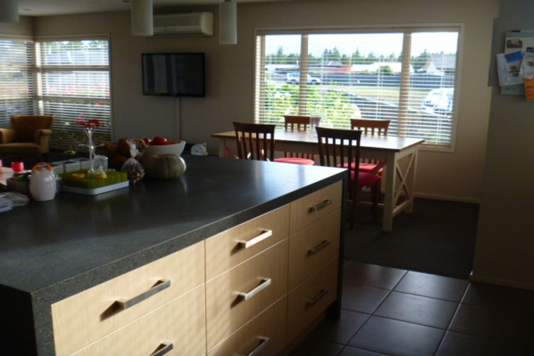 Photo of property in 21 Larch Crescent, Alexandra, 9320