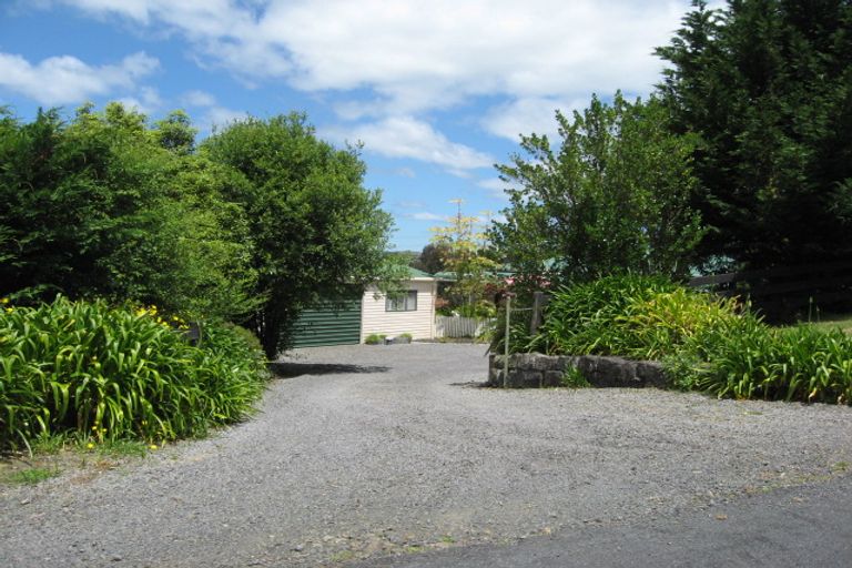Photo of property in 56 Brookfield Road, Drury, 2577