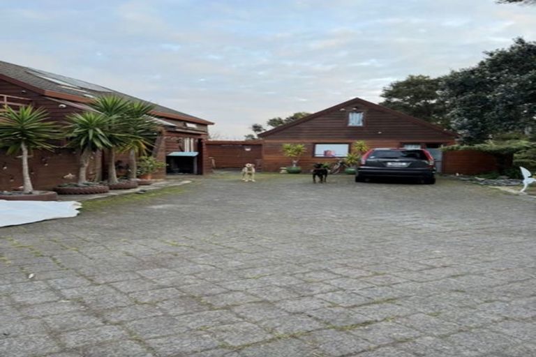 Photo of property in 341 Upper Harbour Drive, Greenhithe, Auckland, 0632