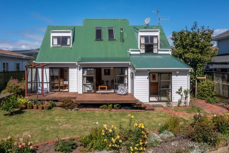 Photo of property in 44 Dale Road, Raumati South, Paraparaumu, 5032