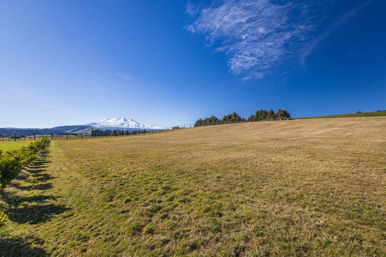 Photo of property in 6/76 Ruapehu Road, Ohakune, 4625