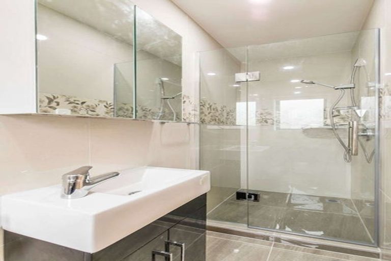 Photo of property in 4a Ellen Street, Manurewa East, Auckland, 2102