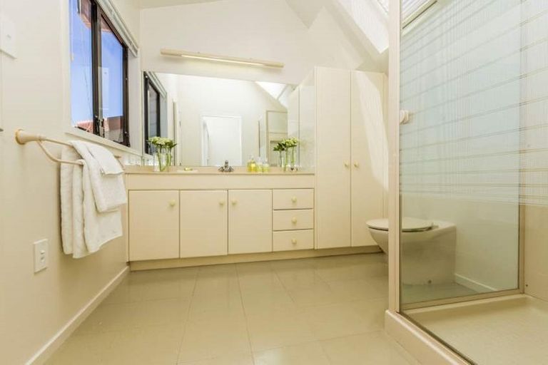 Photo of property in 34 Firth Road, Torbay, Auckland, 0630