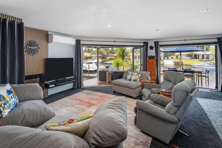 Photo of property in 124 Motu Grande, Pauanui, Hikuai, 3579