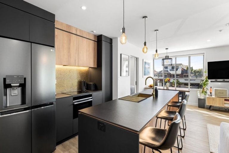 Photo of property in 215/36 Victoria Road, Mount Maunganui, 3116