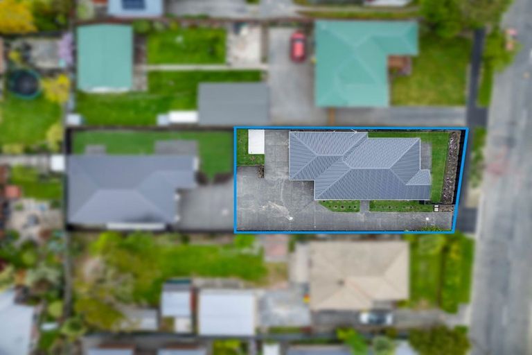 Photo of property in 10a Farquhars Road, Redwood, Christchurch, 8051