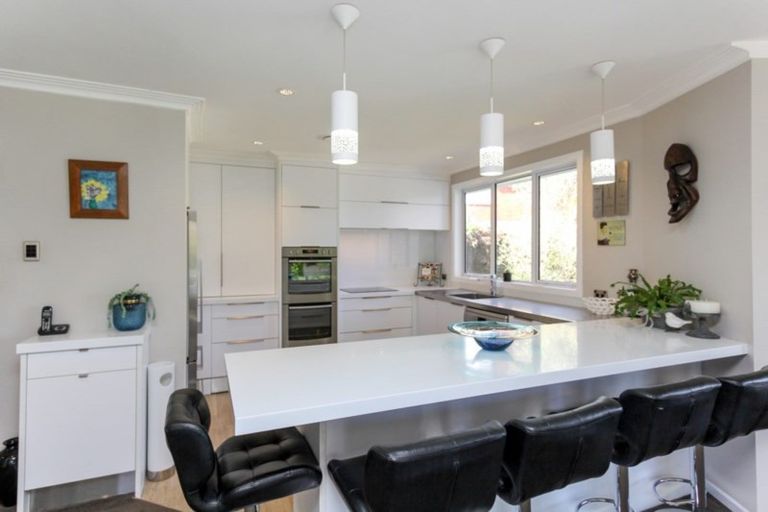 Photo of property in 423 Devon Street East, Strandon, New Plymouth, 4312