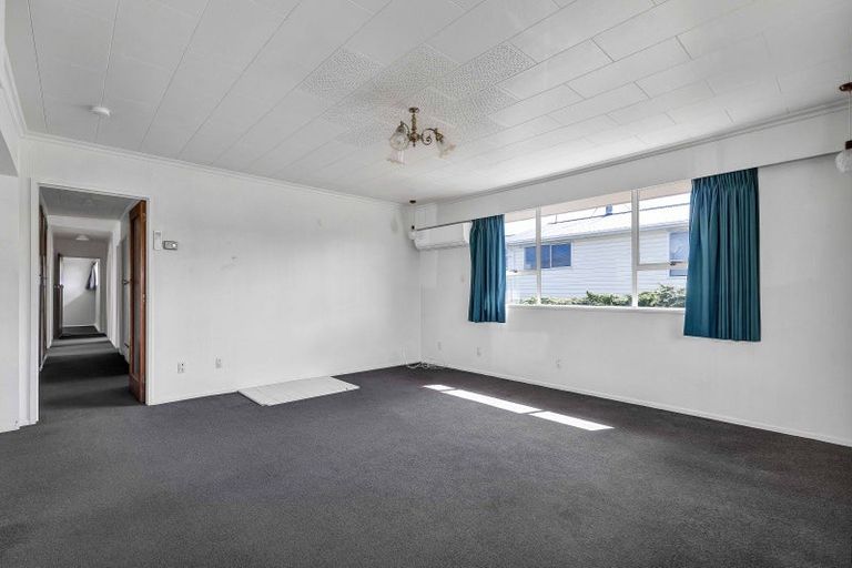 Photo of property in 9 Oberon Street, Stratford, 4332