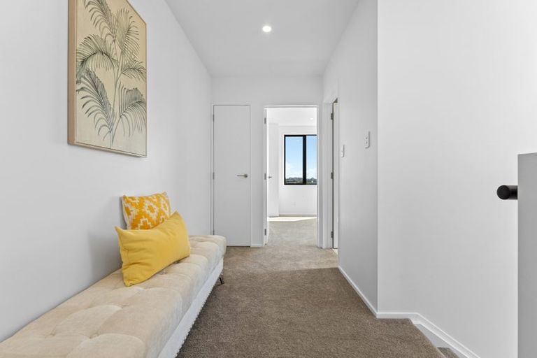 Photo of property in 9 Rosedale Road, Pinehill, Auckland, 0632