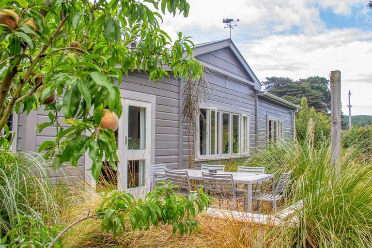 Photo of property in 73 Castle Hill Road, Alfredton, Eketahuna, 4996