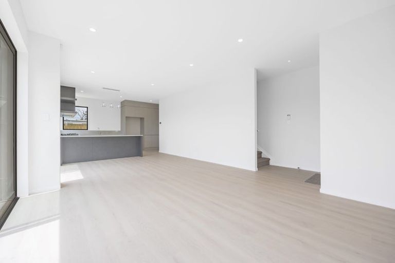 Photo of property in 18 Zadar Street, Kumeu, 0810