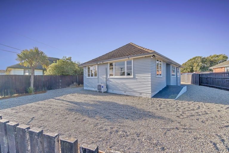 Photo of property in 22 Merrington Crescent, Aranui, Christchurch, 8061