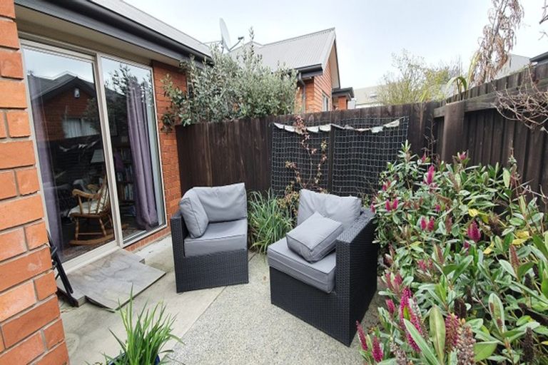 Photo of property in 17 Picton Avenue, Riccarton, Christchurch, 8011