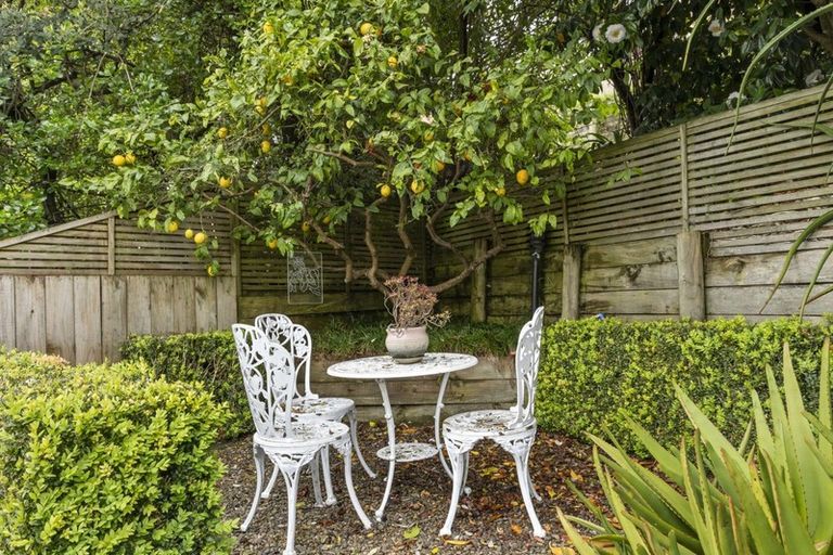 Photo of property in 59 Victory Street, Welcome Bay, Tauranga, 3112