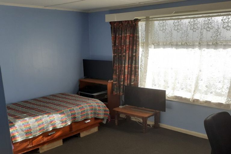 Photo of property in 26 Bentham Street, Westport, 7825