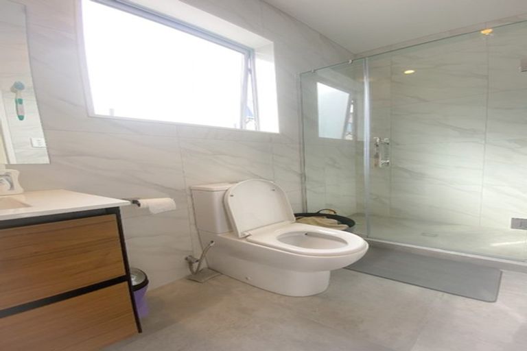 Photo of property in 102 Bellbird Street, Papakura, 2110