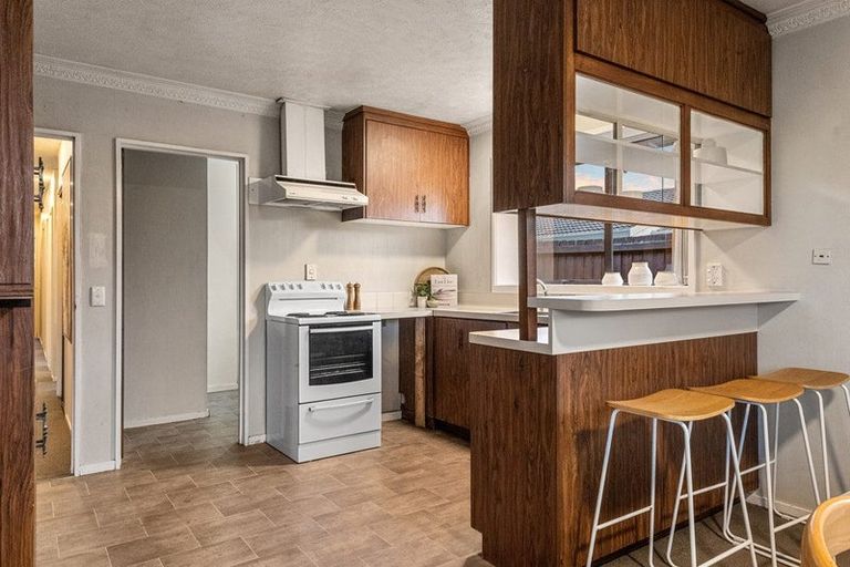 Photo of property in 118 Reynolds Avenue, Bishopdale, Christchurch, 8053