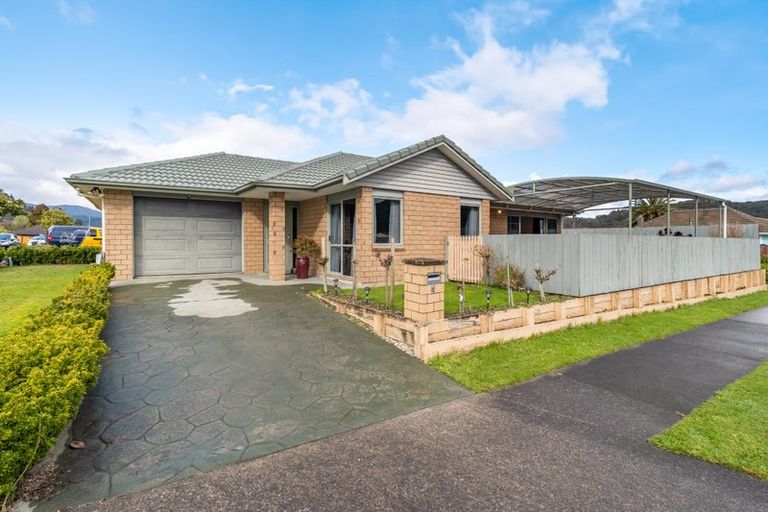 Photo of property in 2 Fraser Colman Grove, Wainuiomata, Lower Hutt, 5014