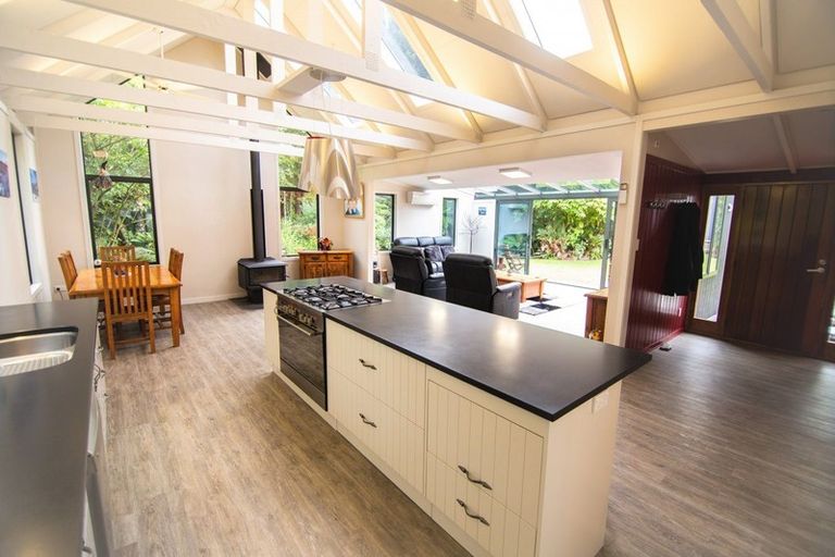 Photo of property in 38 Ruru Avenue, Otatara, Invercargill, 9879