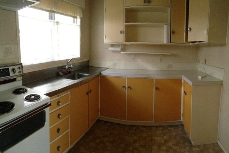 Photo of property in 19 Second Avenue, Avenues, Whangarei, 0110