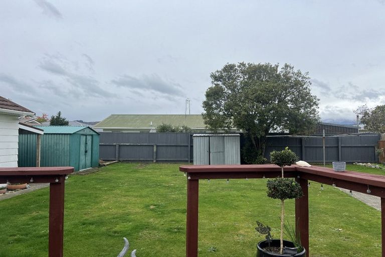 Photo of property in 160 Bartholomew Road, Levin, 5510