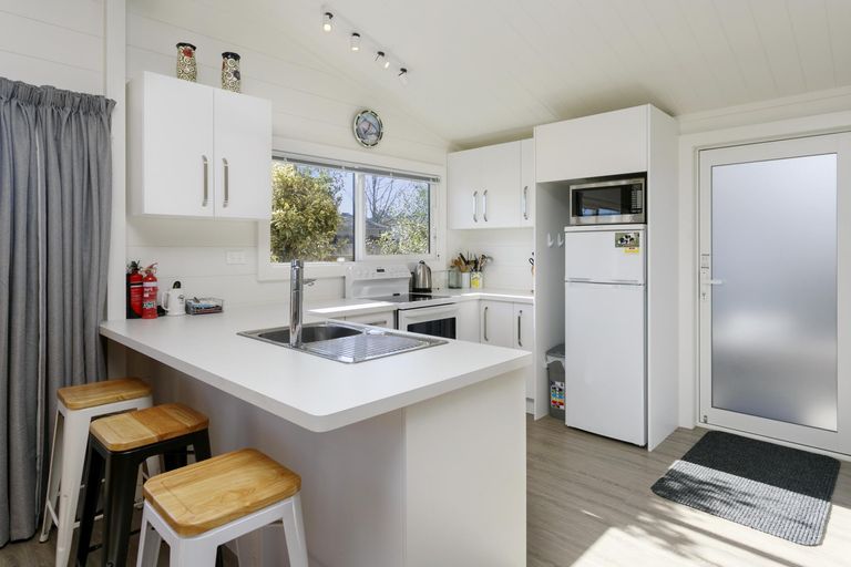 Photo of property in 50 Mahuta Road, Waitahanui, Taupo, 3378