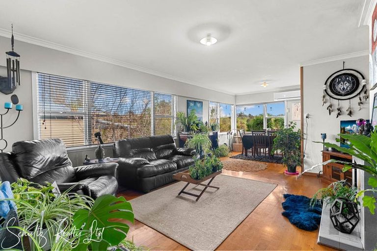 Photo of property in 111 Hurndall Street East, Maungaturoto, 0520