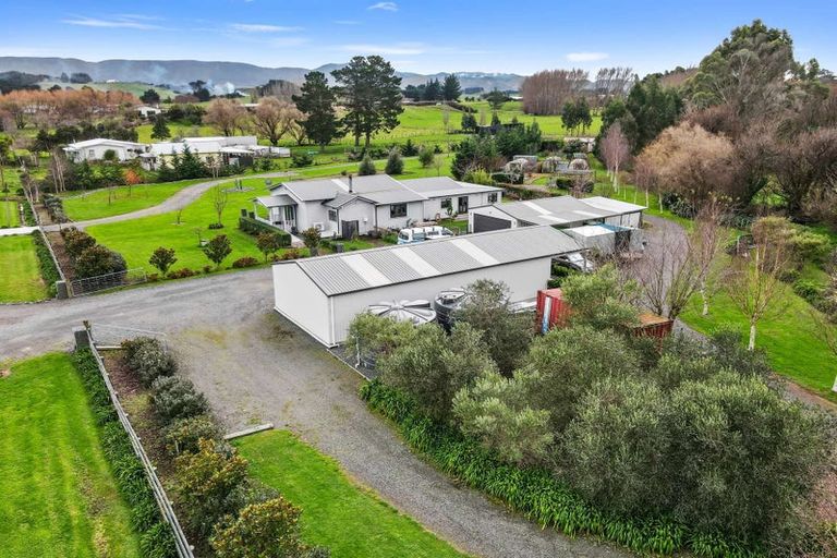 Photo of property in 100 Cole Street, Dannevirke, 4930