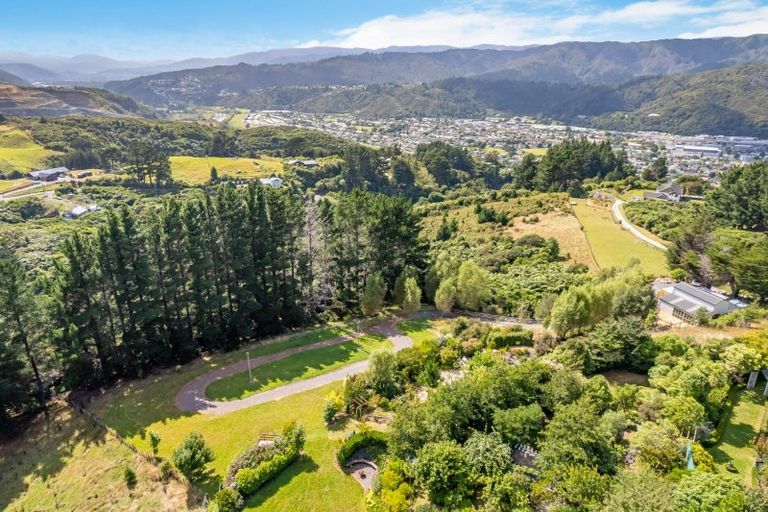 Photo of property in 29 Drummond Crescent, Kelson, Lower Hutt, 5010