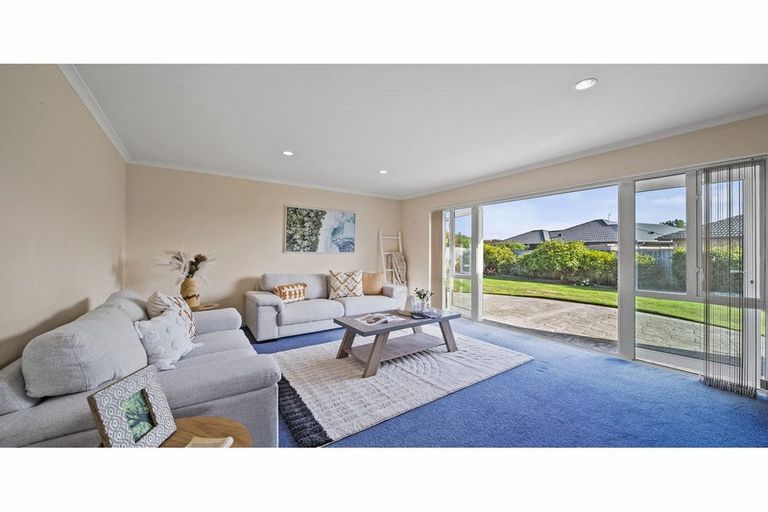 Photo of property in 52 Bella Rosa Drive, Hei Hei, Christchurch, 8042